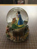 1990s Vintage Disney  Snow White & The Seven Dwaves Musical Snowglobe US Seller