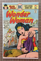 Wonder Woman #223 Super-Heroine Number One! - DC Comic (1976) 3.5-4.5